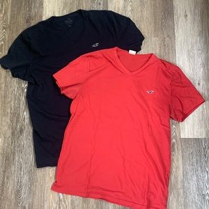 🚹 Hollister Men’s basic V-neck Tee, 2 for 1 price! Size M